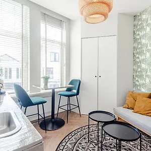 https://finns-beach-house.zandvoort-hotels.com